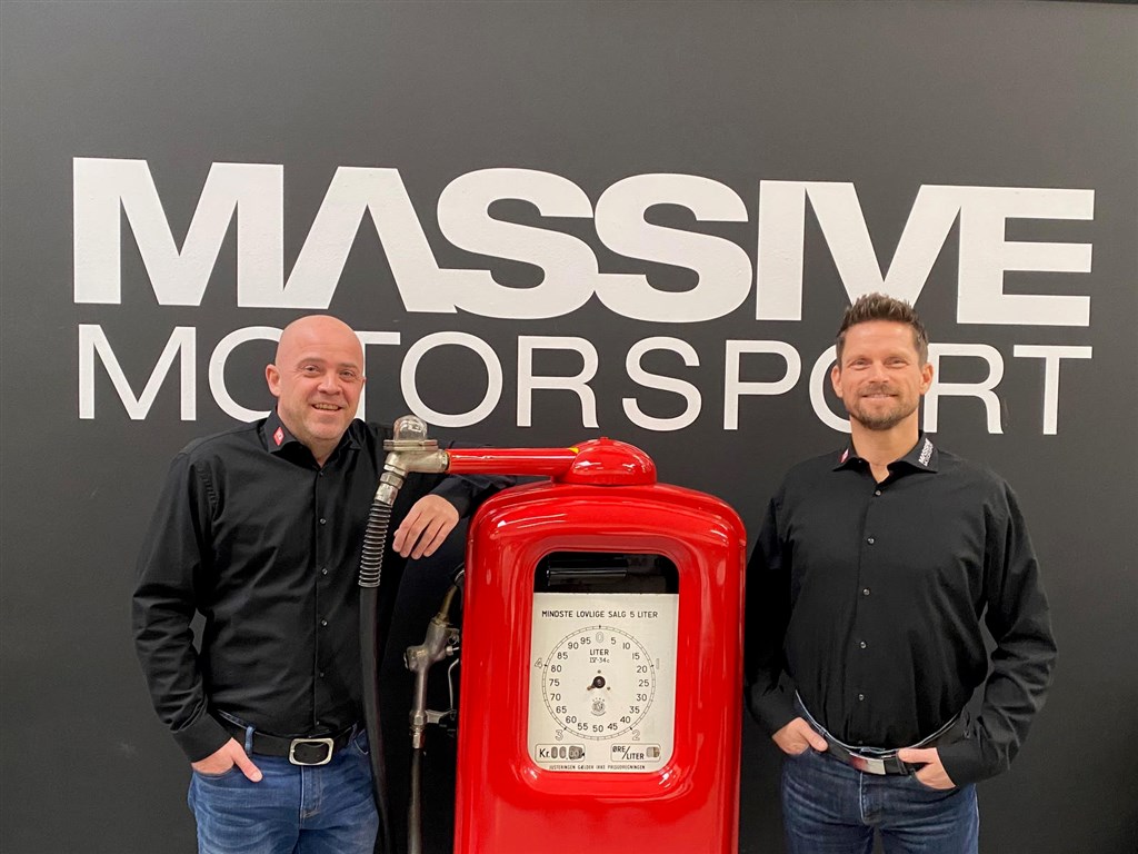 Teamchef Mads Melin fra Massive Motorsport og Kenn Bach fortsætter samarbejdet i 2021.
(Foto: Massive Motorsport)
